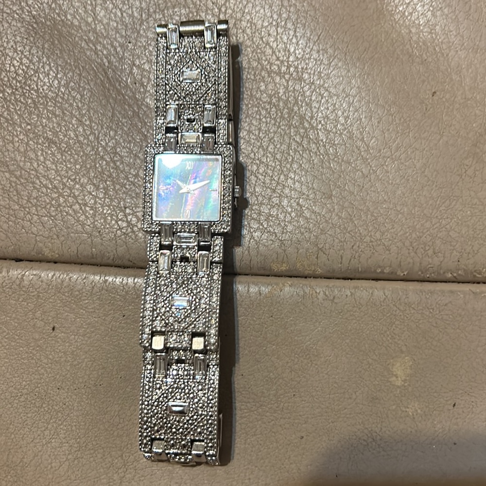 Watch - Picture 2 of 5